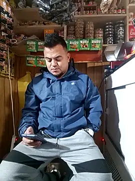 Snapshot of TheBriiaand30 chatting on September 30, 2025, 2:33 pm TheBriiaand30 online show from September 30, 2025, 2:33 pm