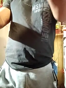 Snapshot of TheBriiaand30 chatting on October 18, 2025, 3:46 pm TheBriiaand30 online show from October 18, 2025, 3:46 pm