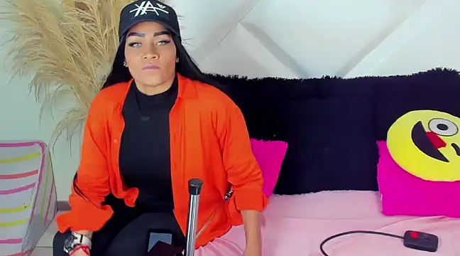 ScarlethNatasha online show from December 27, 2024, 2:25 am