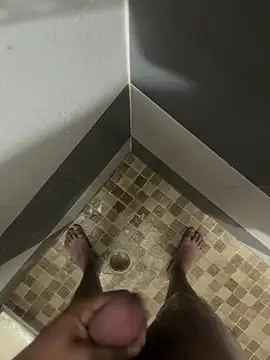 Snapshot of mylovetr1 chatting on December 10, 2024, 4:45 am mylovetr1 online show from December 10, 2024, 4:45 am