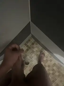 Snapshot of mylovetr1 chatting on January 10, 2025, 6:42 am mylovetr1 online show from January 10, 2025, 6:42 am