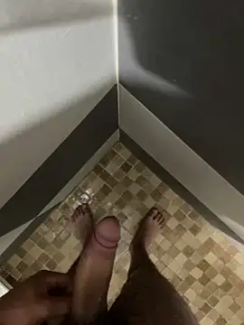 Snapshot of mylovetr1 chatting on February 19, 2025, 5:27 am mylovetr1 online show from February 19, 2025, 5:27 am