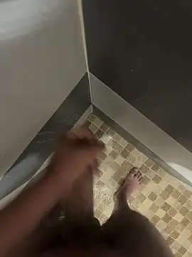 Snapshot of mylovetr1 chatting on March 21, 2025, 5:00 am mylovetr1 online show from March 21, 2025, 5:00 am