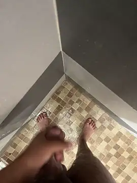 Snapshot of mylovetr1 chatting on September 14, 2025, 11:26 pm mylovetr1 online show from September 14, 2025, 11:26 pm