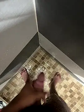 Snapshot of mylovetr1 chatting on September 28, 2025, 11:54 pm mylovetr1 online show from September 28, 2025, 11:54 pm