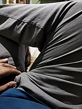 Snapshot of lofarinsan chatting on October 5, 2025, 3:10 pm lofarinsan online show from October 5, 2025, 3:10 pm