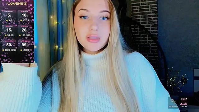 Evacadooo online show from November 21, 2025, 2:32 am