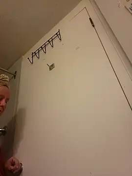 Yourfantasy1379 online show from October 4, 2025, 1:58 am