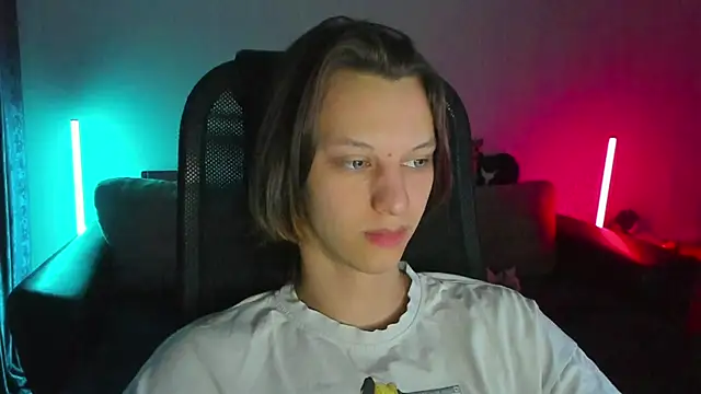 Ostin meow online show from April 7, 2026, 2:28 pm