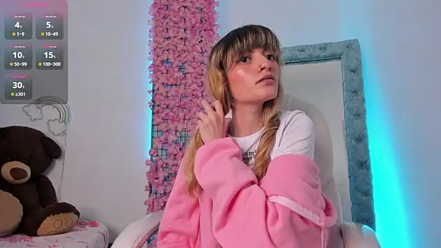 Snapshot of summer_sweet_ chatting on January 21, 2025, 3:37 am summer sweet online show from January 21, 2025, 3:37 am