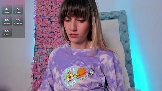 Snapshot of summer_sweet_ chatting on January 23, 2025, 9:39 am summer sweet online show from January 23, 2025, 9:39 am