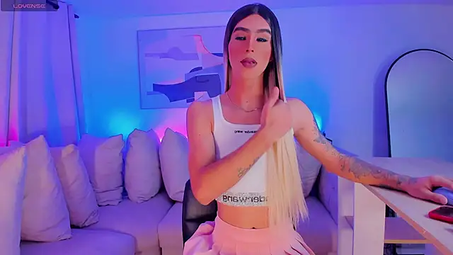 Snapshot of Ashley_Reminton chatting on January 4, 2025, 11:54 am Ashley Reminton online show from January 4, 2025, 11:54 am