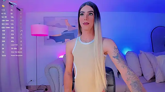 Snapshot of Ashley_Reminton chatting on January 7, 2025, 3:33 pm Ashley Reminton online show from January 7, 2025, 3:33 pm