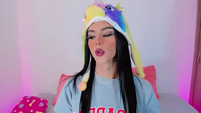 Snapshot of Ashley_Reminton chatting on March 19, 2025, 7:38 pm Ashley Reminton online show from March 19, 2025, 7:38 pm