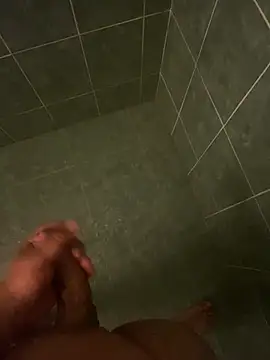 Snapshot of Tommy_y_Pamela chatting on February 10, 2026, 3:32 am Tommy y Pamela online show from February 10, 2026, 3:32 am