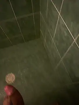 Snapshot of Tommy_y_Pamela chatting on February 14, 2026, 4:09 am Tommy y Pamela online show from February 14, 2026, 4:09 am