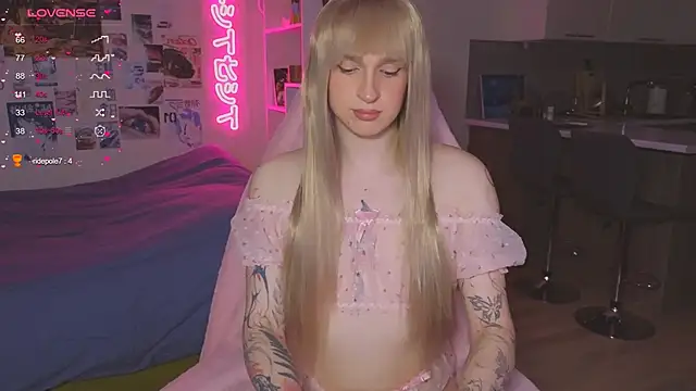 p1nkvenom online show from November 24, 2025, 11:32 am