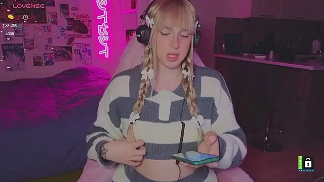 p1nkvenom online show from February 28, 2026, 3:13 pm