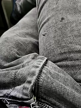 faaseel online show from February 26, 2025, 12:47 pm