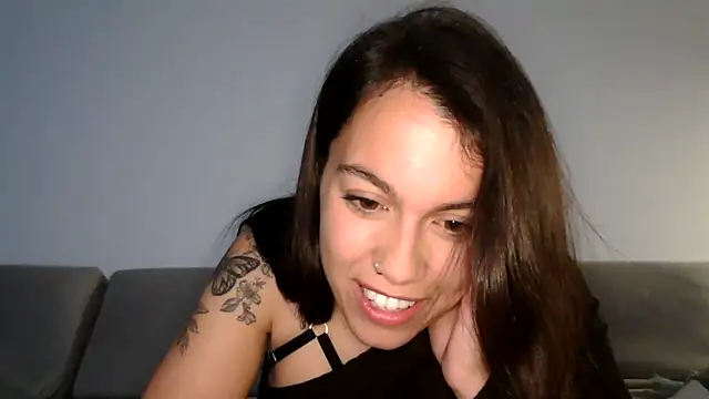 AmaraBella69 online show from December 11, 2024, 10:27 pm