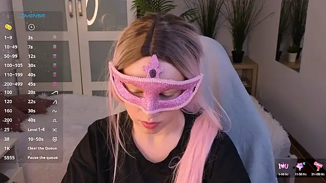 jeancolex online show from December 9, 2024, 5:18 am