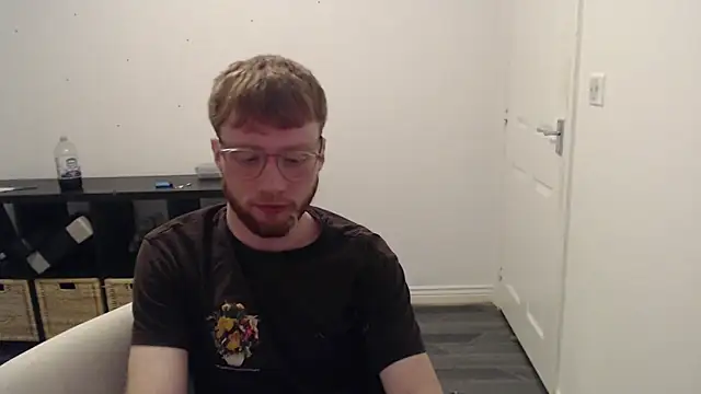 PrettyGinger online show from December 2, 2024, 7:16 pm