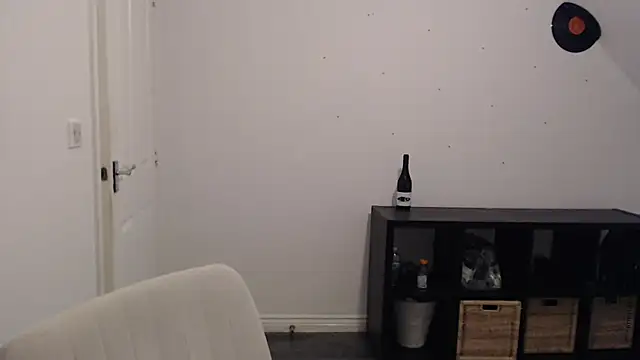 PrettyGinger online show from December 30, 2024, 4:19 pm