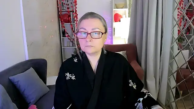 AlexandraKind online show from February 24, 2026, 8:29 pm