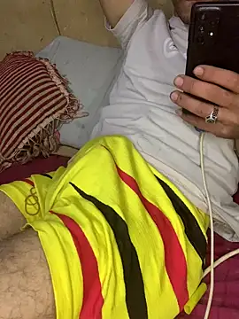 LOOLOOO123123 online show from December 22, 2025, 7:11 pm