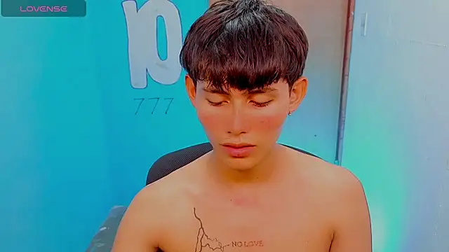 tanjiro cute online show from April 12, 2026, 3:11 am