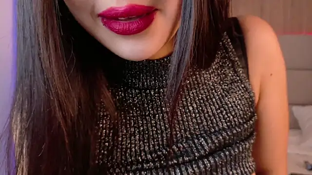 Snapshot of EymiCuper chatting on December 23, 2024, 7:52 pm EymiCuper online show from December 23, 2024, 7:52 pm