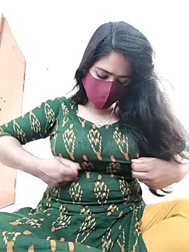 Magical Girl- online show from April 4, 2026, 5:06 am