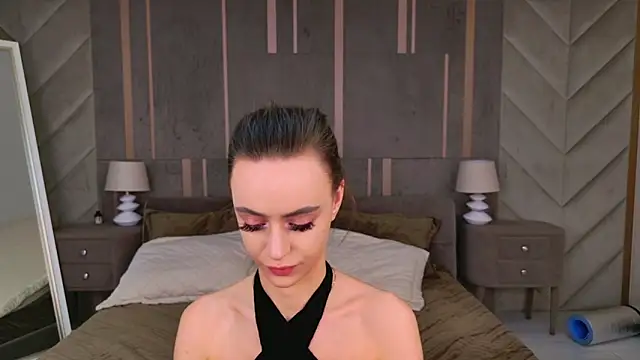 Snapshot of RebeccaMartons chatting on February 20, 2025, 12:19 am RebeccaMartons online show from February 20, 2025, 12:19 am