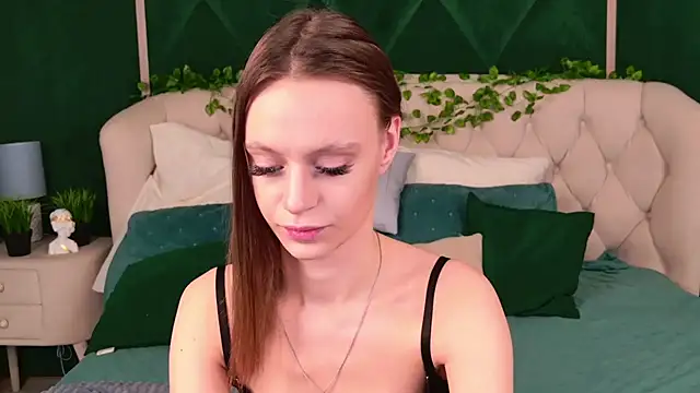 Snapshot of RebeccaMartons chatting on March 17, 2025, 3:14 am RebeccaMartons online show from March 17, 2025, 3:14 am