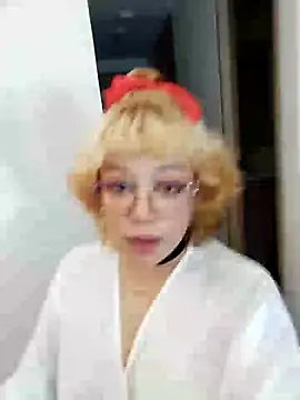 Cutie-Bunny888 online show from December 3, 2024, 1:19 am