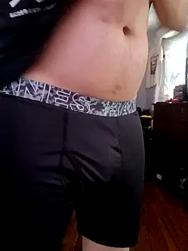 ChuckyyDee online show from April 12, 2026, 11:48 am