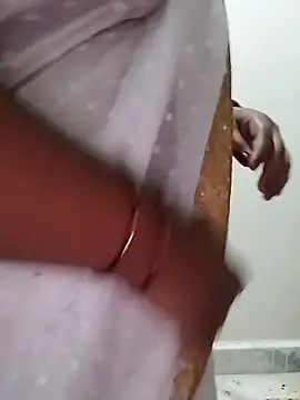 Sexy Radhikaa online show from April 28, 2026, 3:11 am