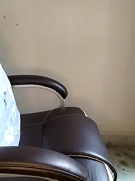 Sexy Radhikaa online show from May 15, 2026, 1:45 am