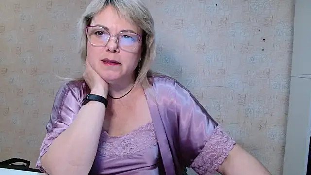 Snapshot of sweetsunset11 chatting on November 11, 2025, 3:01 pm sweetsunset11 online show from November 11, 2025, 3:01 pm