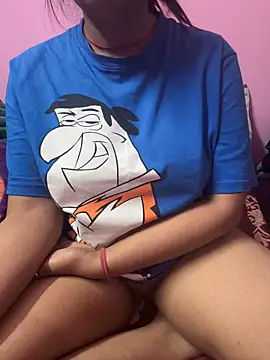 Snapshot of _nishalove19 chatting on December 5, 2024, 8:33 pm  nishalove19 online show from December 5, 2024, 8:33 pm