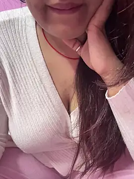 Snapshot of _nishalove19 chatting on January 19, 2025, 7:15 pm  nishalove19 online show from January 19, 2025, 7:15 pm