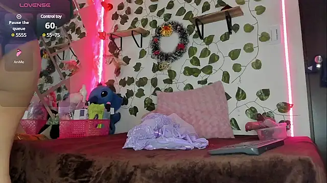 Snapshot of Megan_sophia2 chatting on December 7, 2024, 11:29 am Megan sophia2 online show from December 7, 2024, 11:29 am