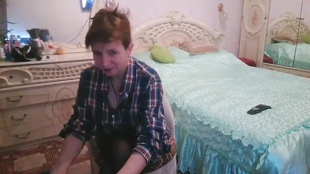 Debra Phoenix online show from November 7, 2025, 12:10 am