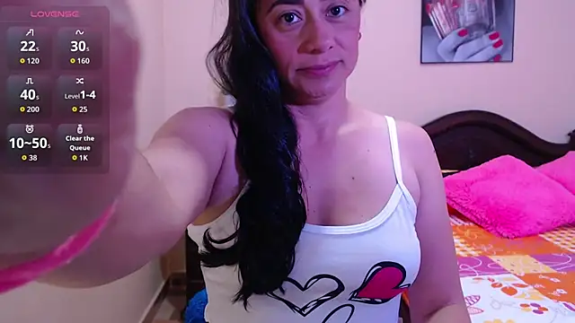 sara florez1 online show from January 11, 2026, 10:42 am