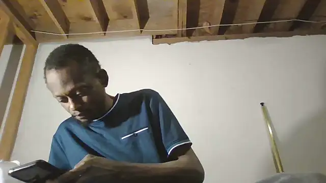 Snapshot of KinGKane84 chatting on January 25, 2025, 10:28 pm KinGKane84 online show from January 25, 2025, 10:28 pm