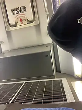 Snapshot of Fuckboy4public chatting on December 17, 2024, 12:45 am Fuckboy4public online show from December 17, 2024, 12:45 am