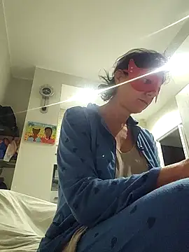 Vagabondainnamorata online show from October 14, 2025, 4:24 am