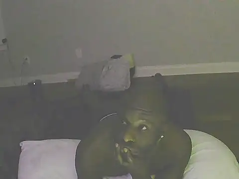 Snapshot of Bignc chatting on November 25, 2025, 2:22 am Bignc online show from November 25, 2025, 2:22 am