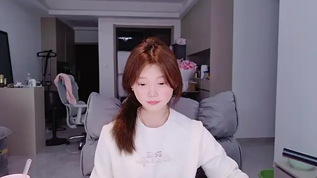 yangyang-1115 online show from February 8, 2026, 2:09 pm