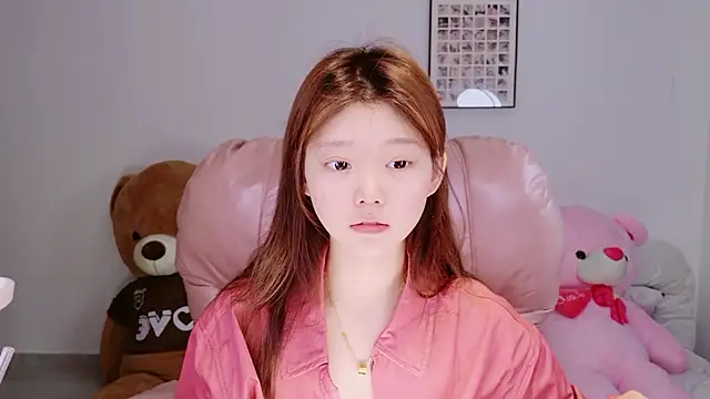 yangyang-1115 online show from April 13, 2026, 2:17 am